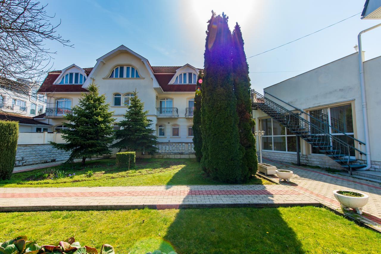 Aqua Blue Hotel Hajduszoboszlo Exterior photo